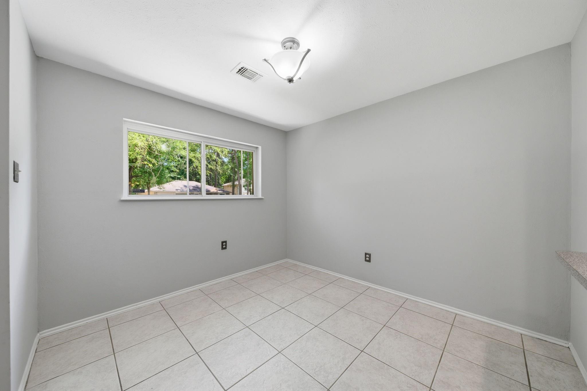 99 Summer Crest Cir, The Woodlands, TX 77381 photo