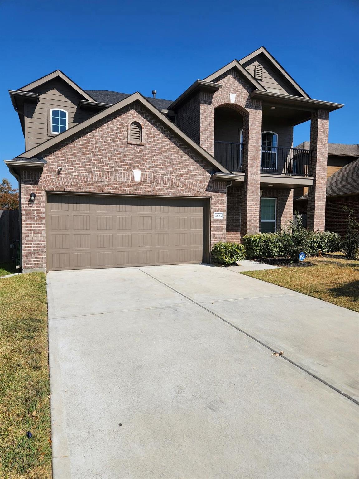 4623 Crescent Lake Cir, Baytown, TX 77521 photo