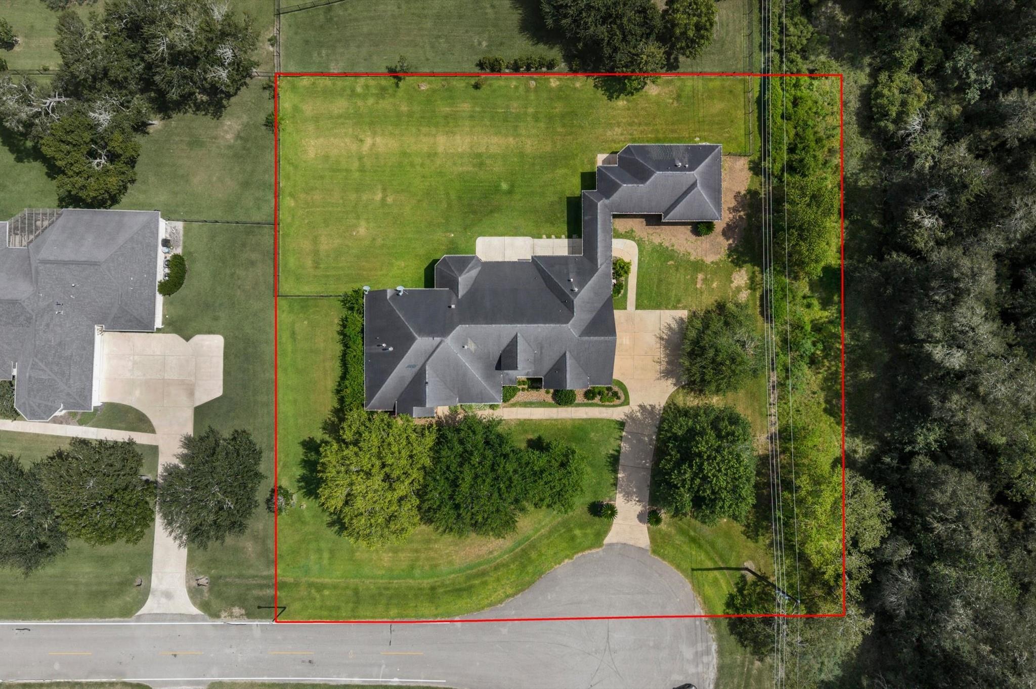 9019 Lady Laura Ln, Richmond, TX 77469 photo