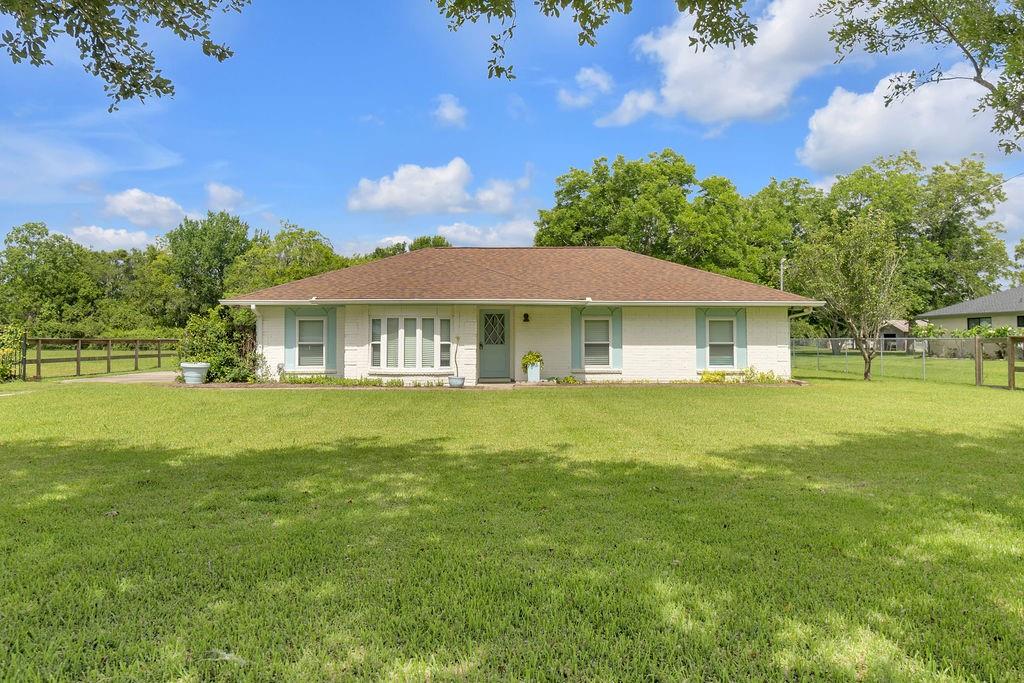 1624 Texas Ave, League City, TX 77573