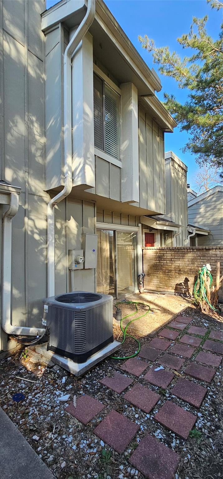 7117 Brendam Ln, Houston, TX 77072 photo