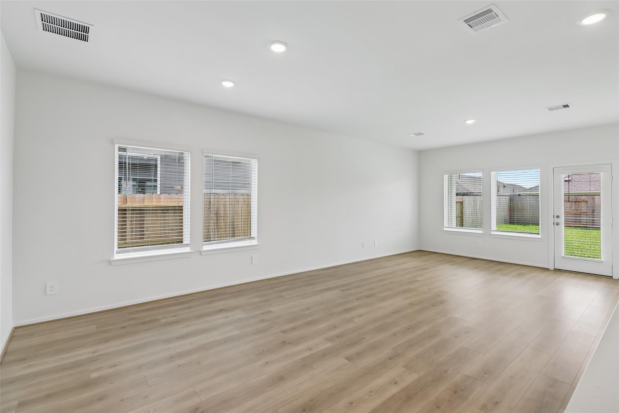 5113 Redbud Valley Dr, Pearland, TX 77584 photo