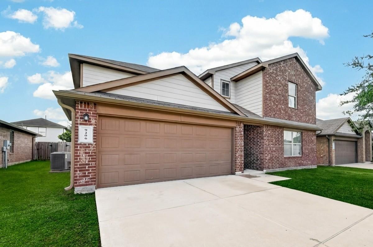 9206 Rustling Manor Ln, Richmond, TX 77407 photo