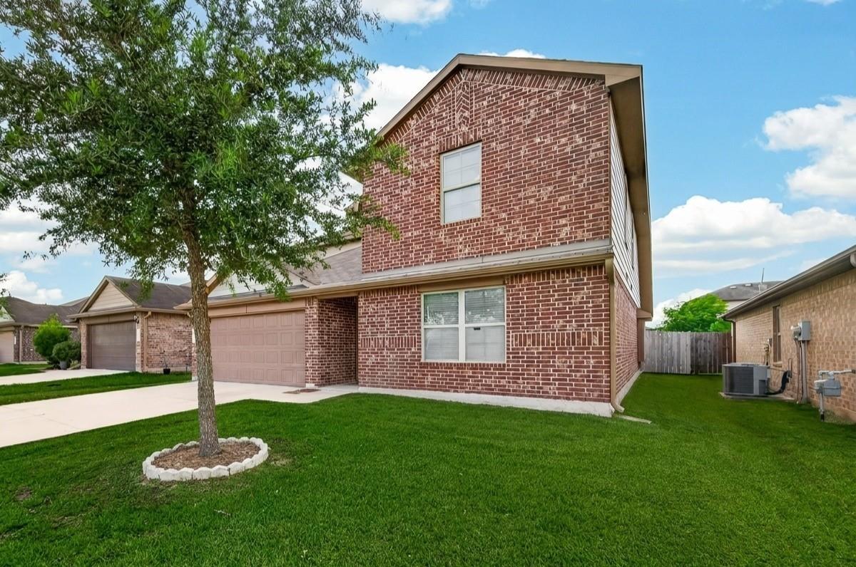 9206 Rustling Manor Ln, Richmond, TX 77407 photo
