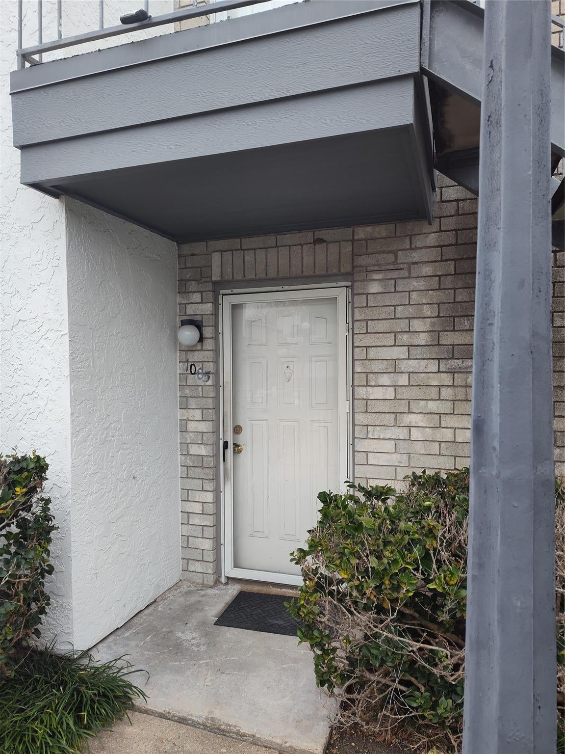 8787 Brae Acres Rd, Houston, TX 77074