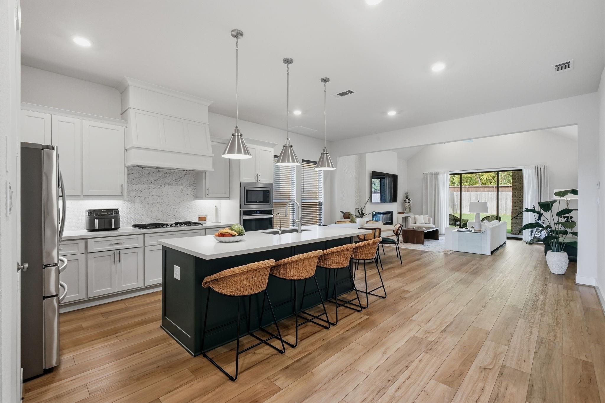 24615 Lukes Landing Way, Tomball, TX 77375