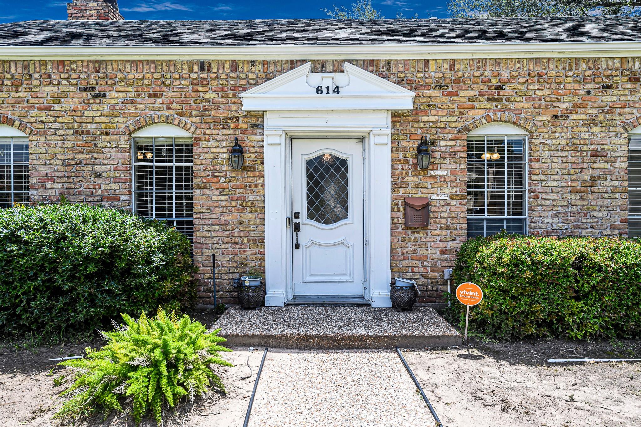614 Valley Lena Dr, Houston, TX 77024 photo