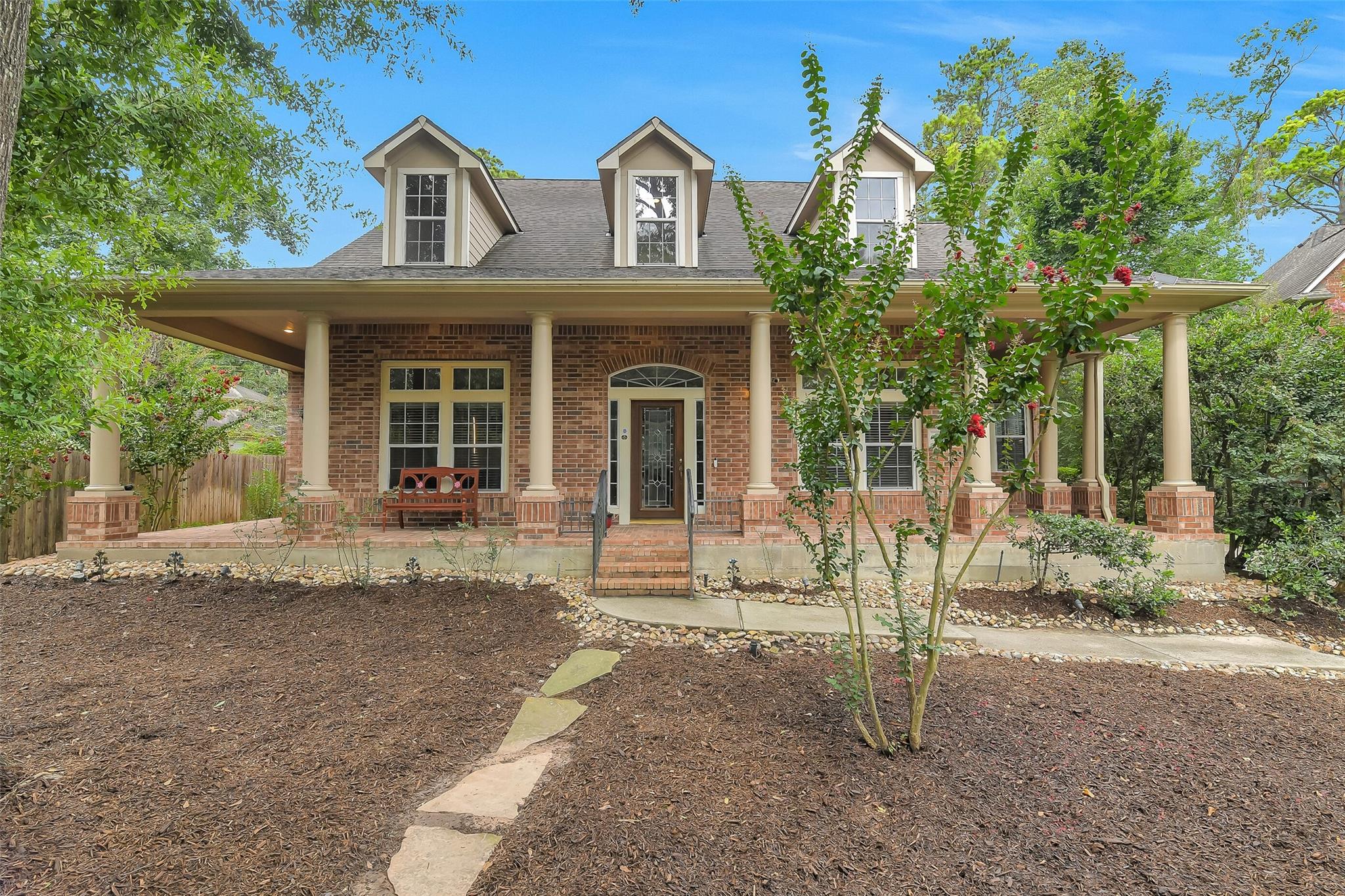 7 Larkspur Trl, The Woodlands, TX 77382
