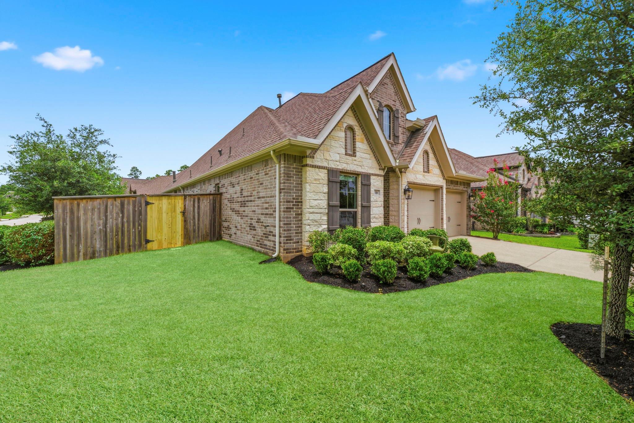 118 Red Petal Way, Conroe, TX 77304 photo