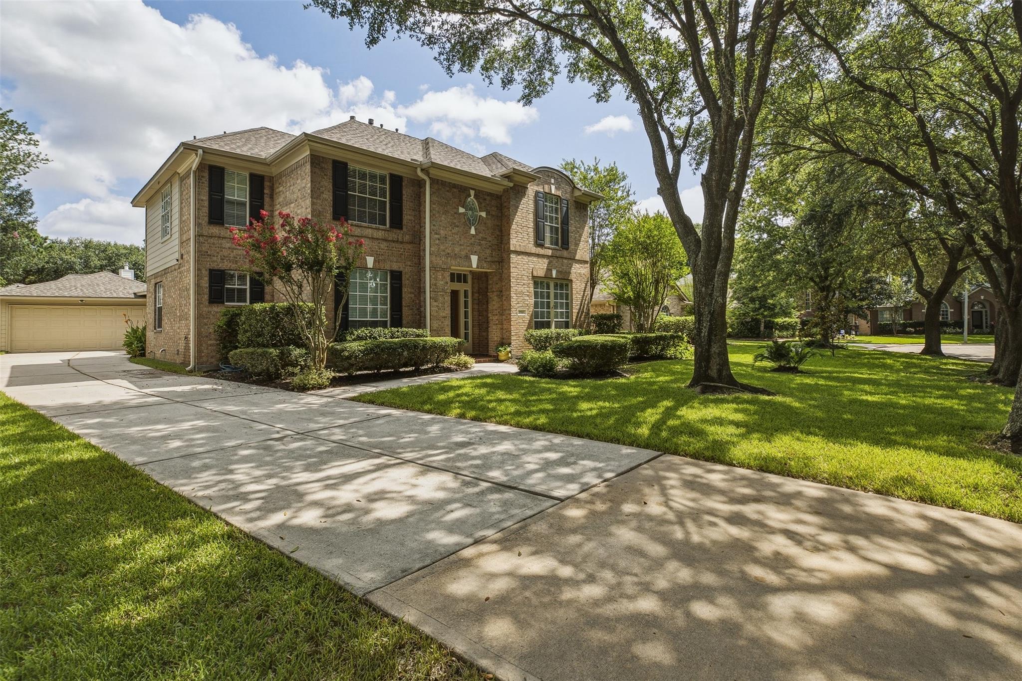 9314 Walnut Brook Ct, Houston, TX 77040 photo