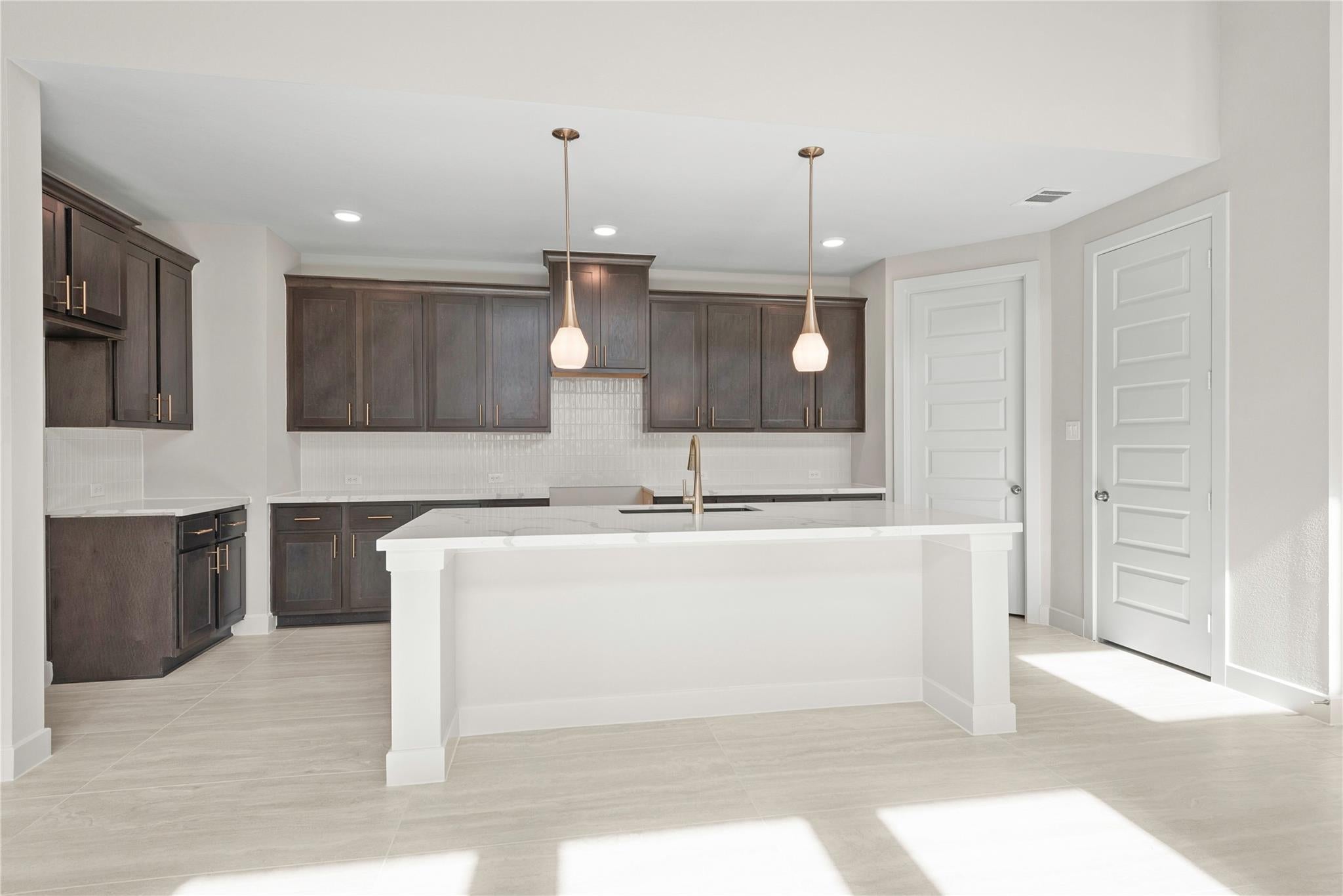 2019 Lobo Ct, Montgomery, TX 77316 photo
