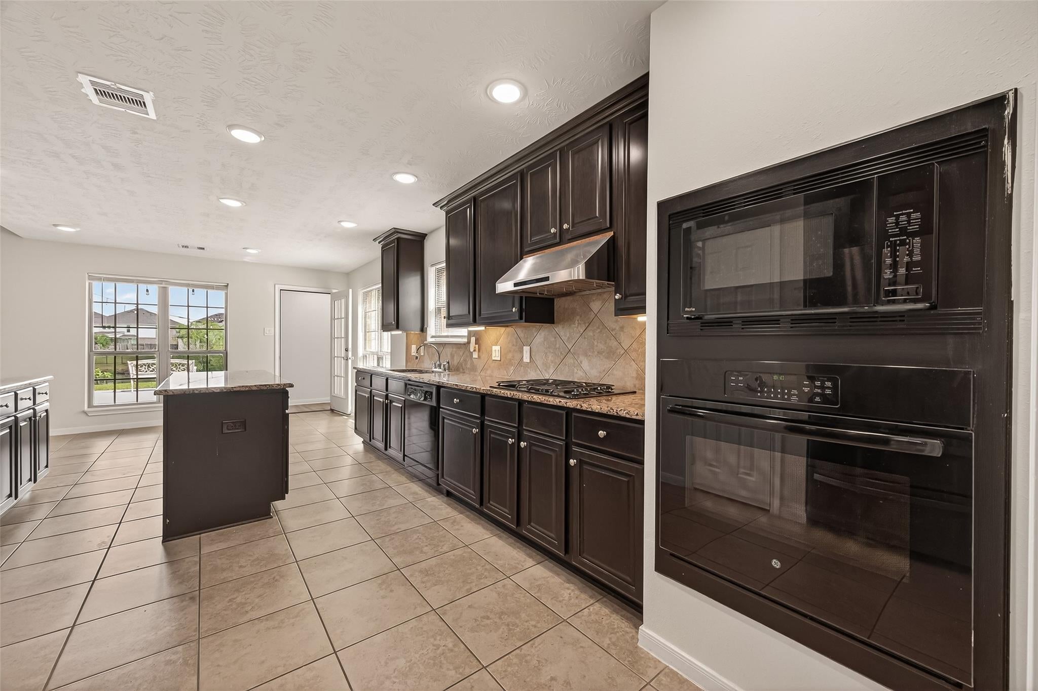29 Palmero Way, Manvel, TX 77578 photo