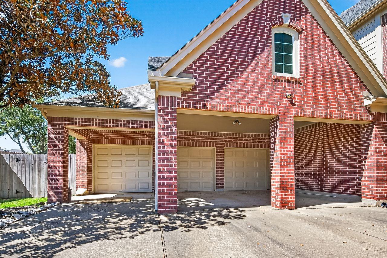 12711 Wildwood Bend Ln, Cypress, TX 77433 photo