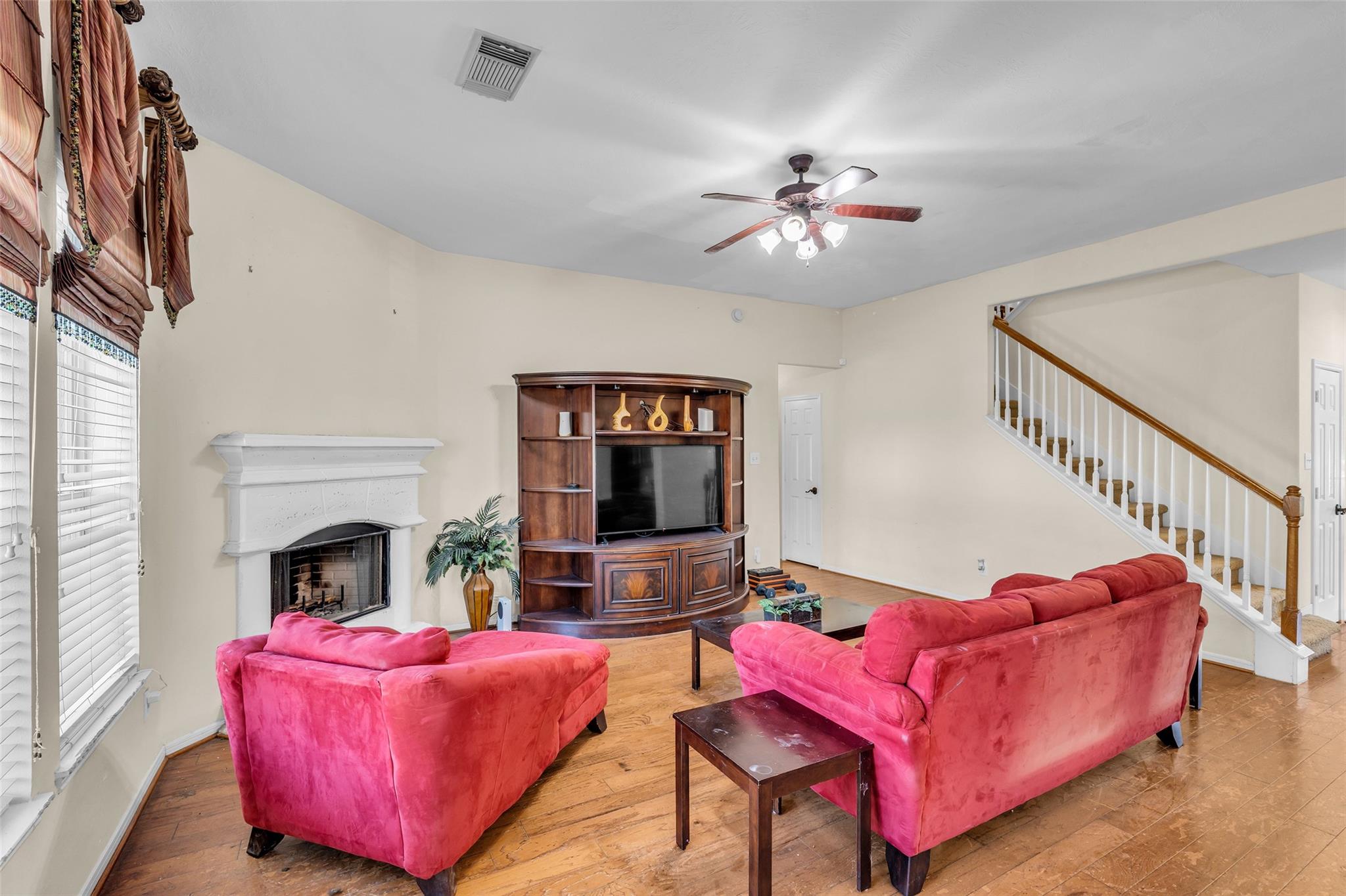 17934 Oakridge Canyon Ln, Richmond, TX 77407 photo