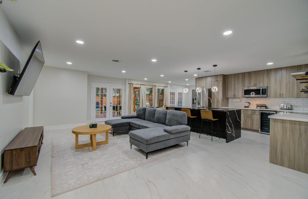 5539 Edith St, Houston, TX 77081 photo