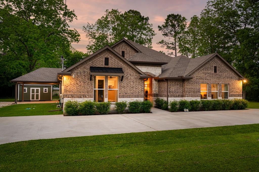 222 Elk Dr, Crosby, TX 77532