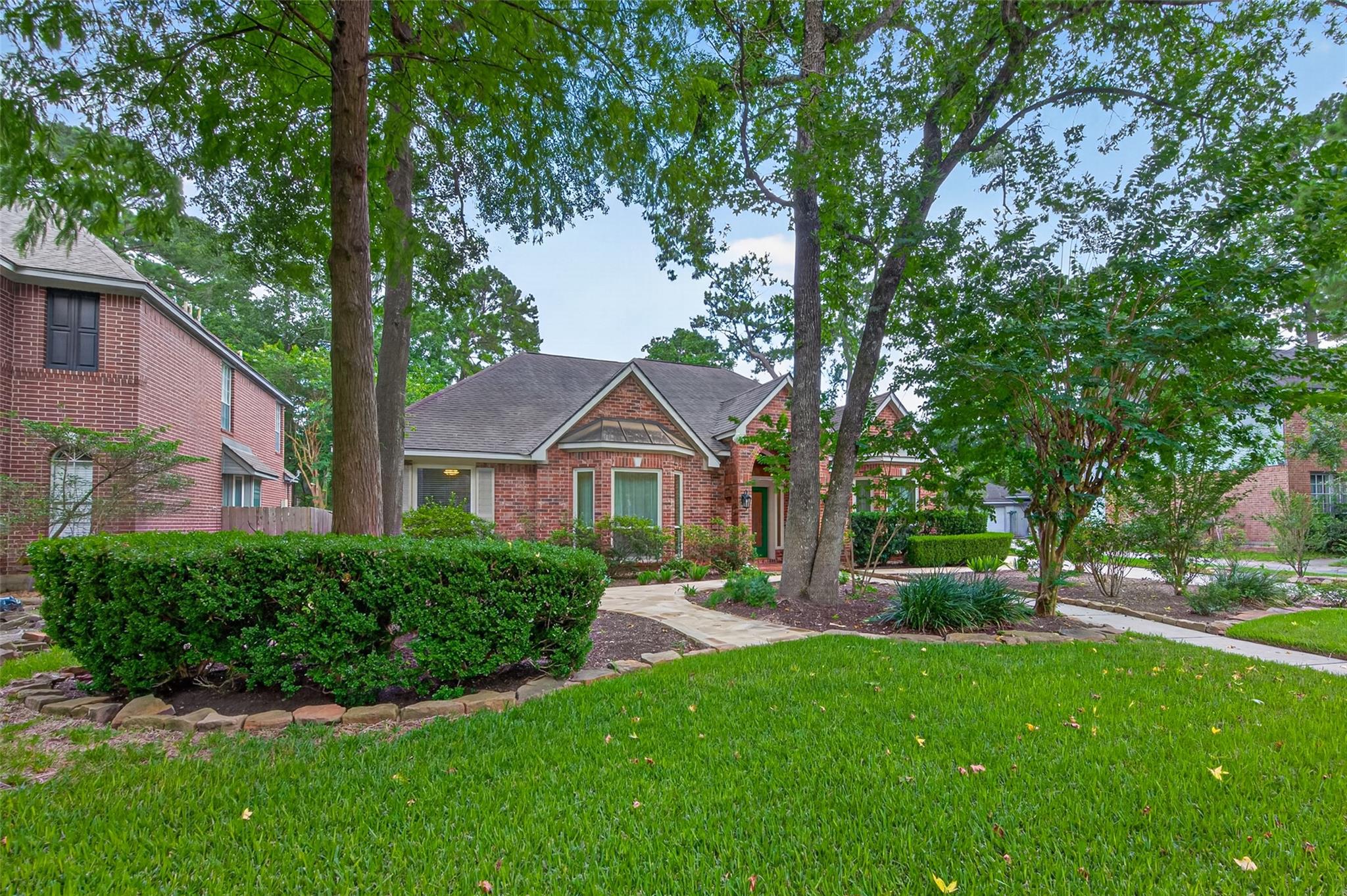 7 Windridge Pl, The Woodlands, TX 77381 photo