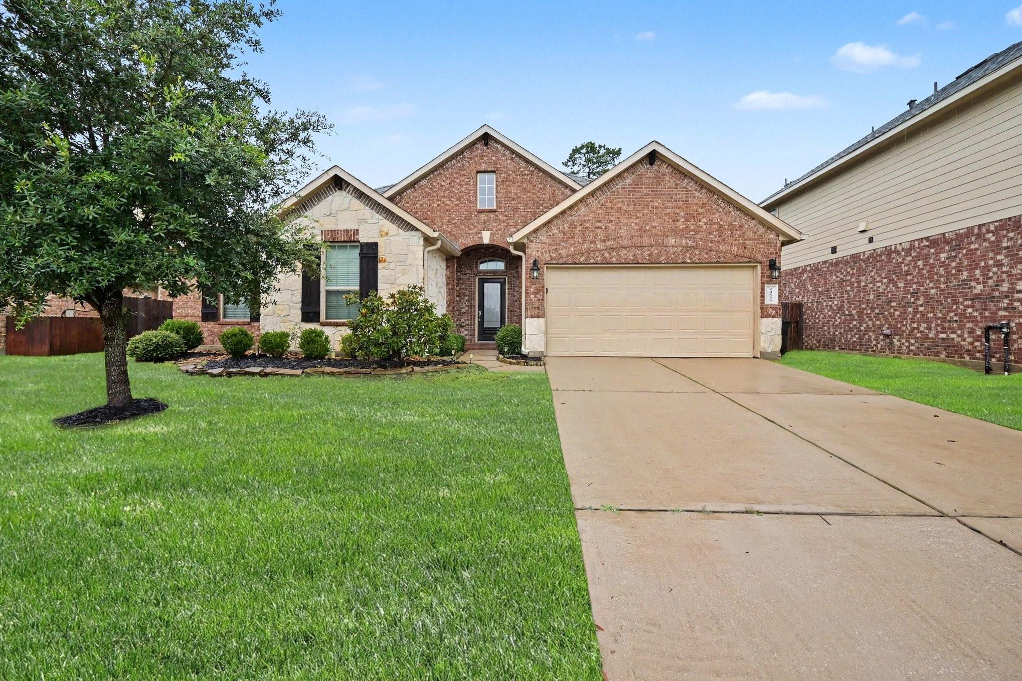 24554 Grayson Falls Ln, Spring, TX 77389