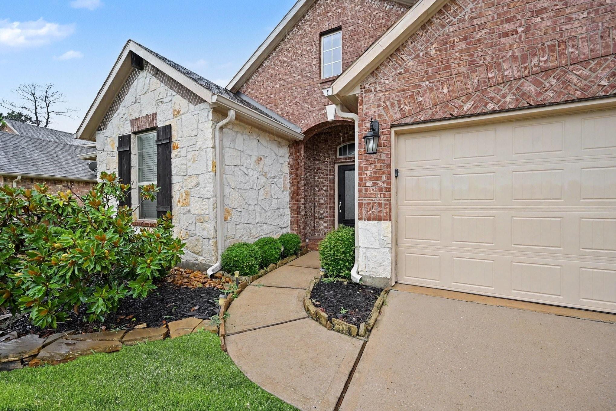 24554 Grayson Falls Ln, Spring, TX 77389 photo