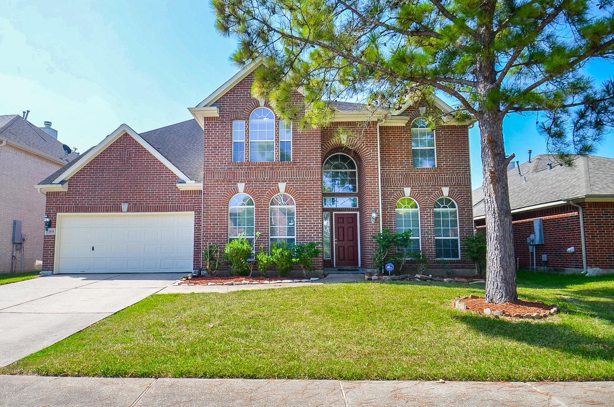 13109 Sunset Cliff Ct, Sugar Land, TX 77478