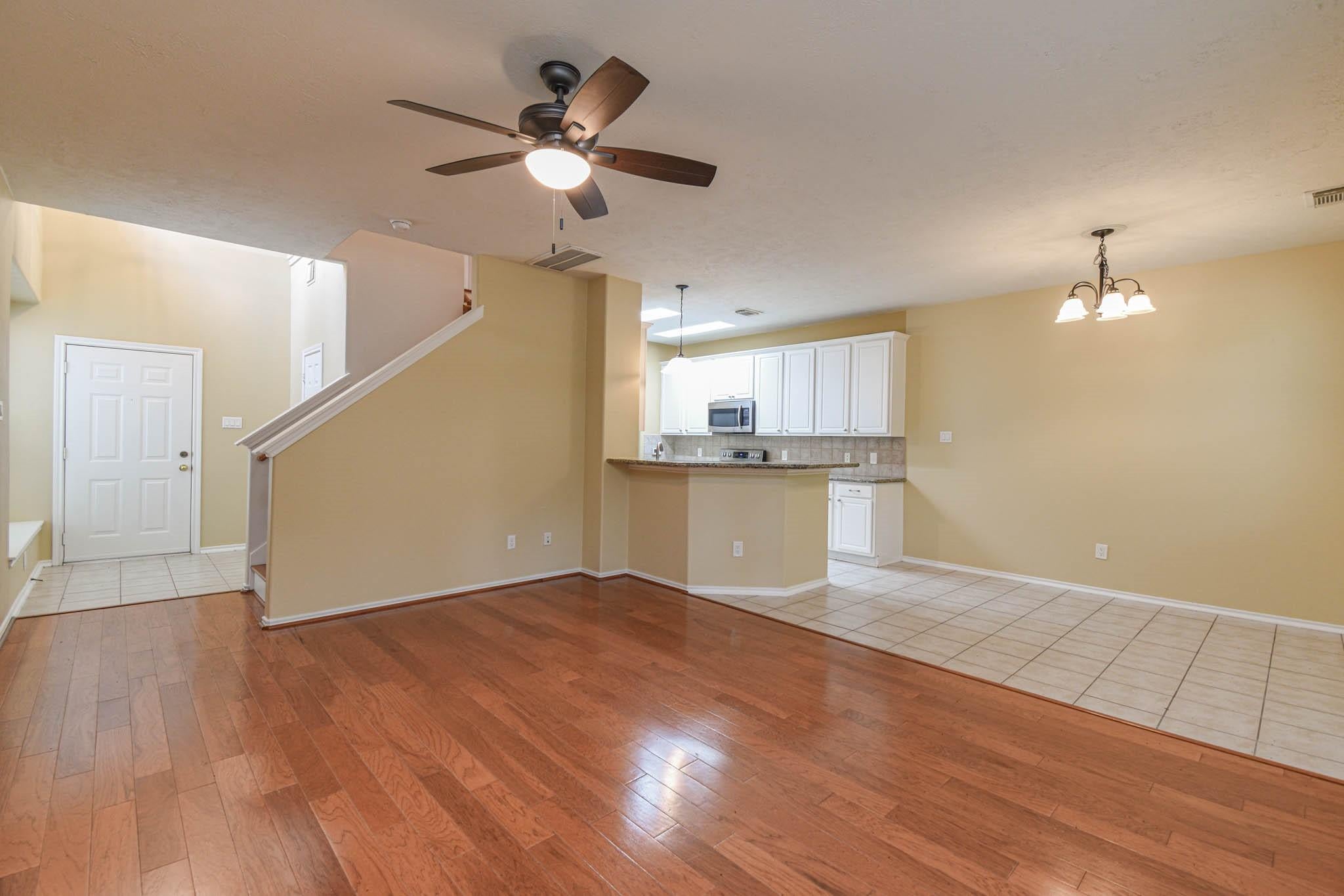 213 E Summerhaze Cir, Spring, TX 77382 photo