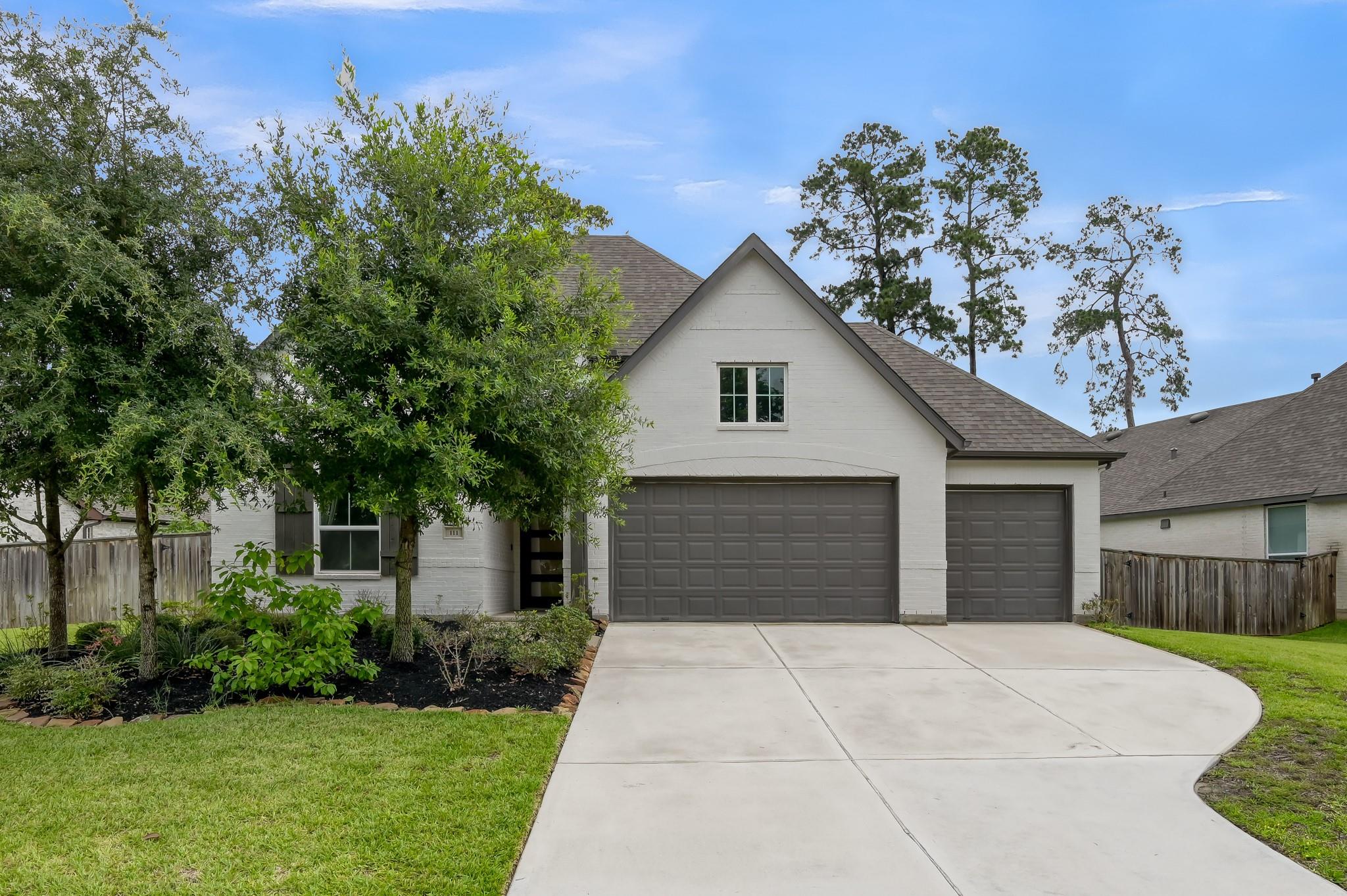 111 Liatris Ct, Conroe, TX 77304