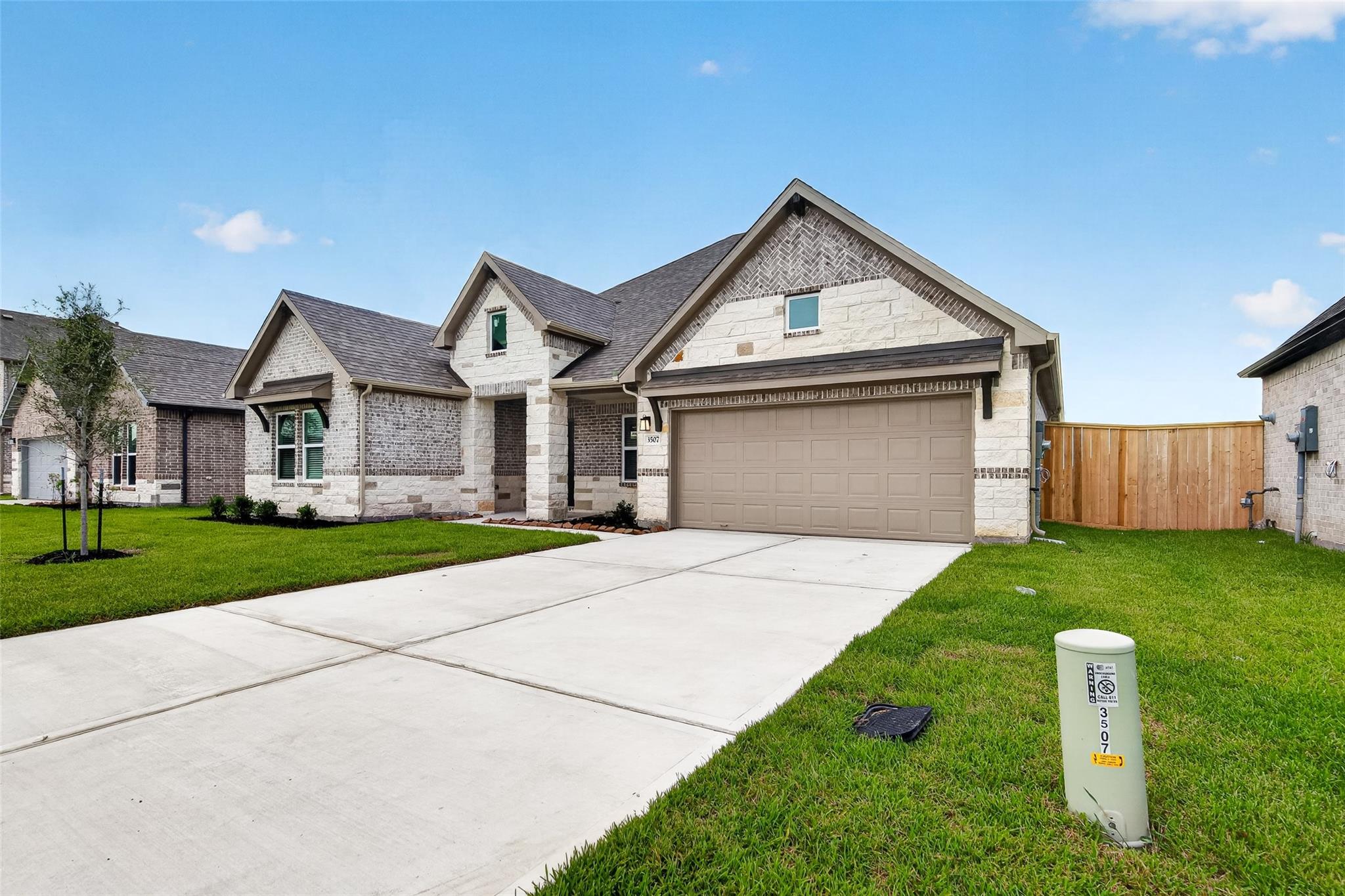 3507 Sago Palm Dr, Manvel, TX 77578 photo