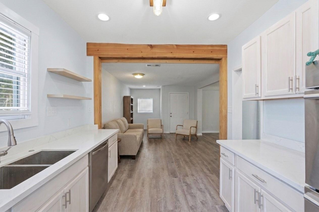 5405 Avenue R, Galveston, TX 77551 photo