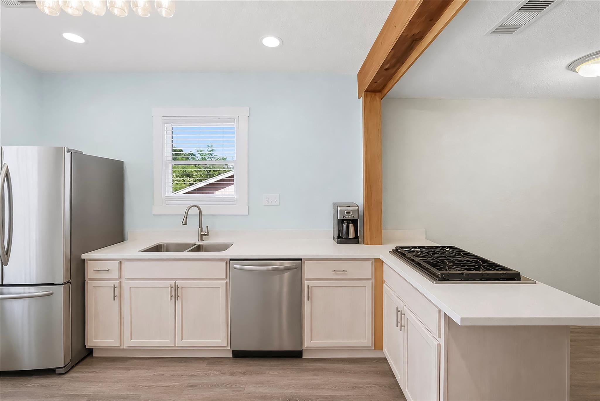 5405 Avenue R, Galveston, TX 77551 photo