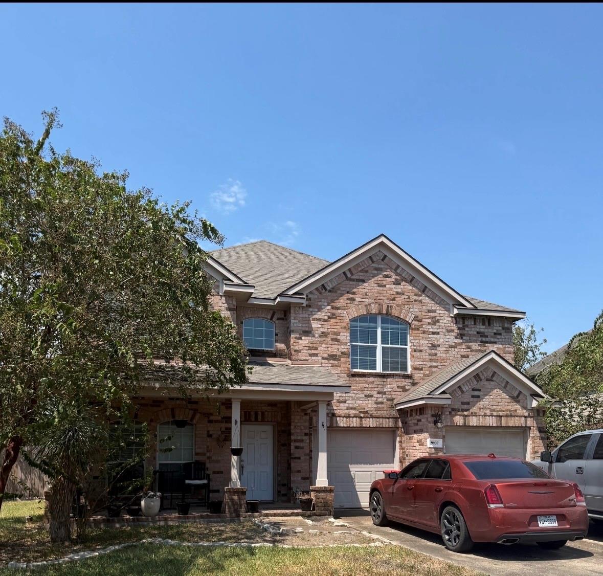 9907 Lynnwood Dr, Baytown, TX 77521