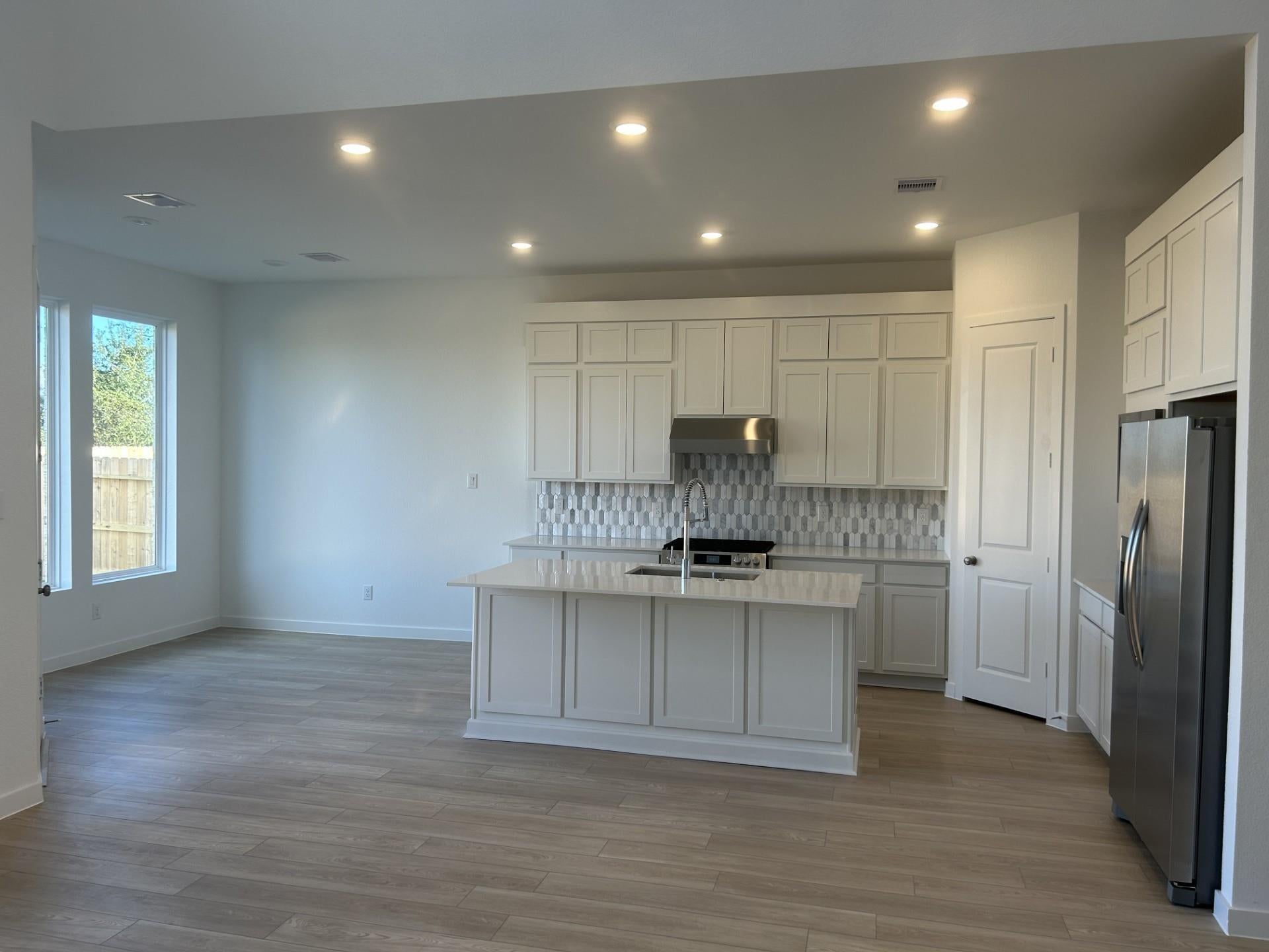 7014 Salt Dome Dr, League City, TX 77573 photo