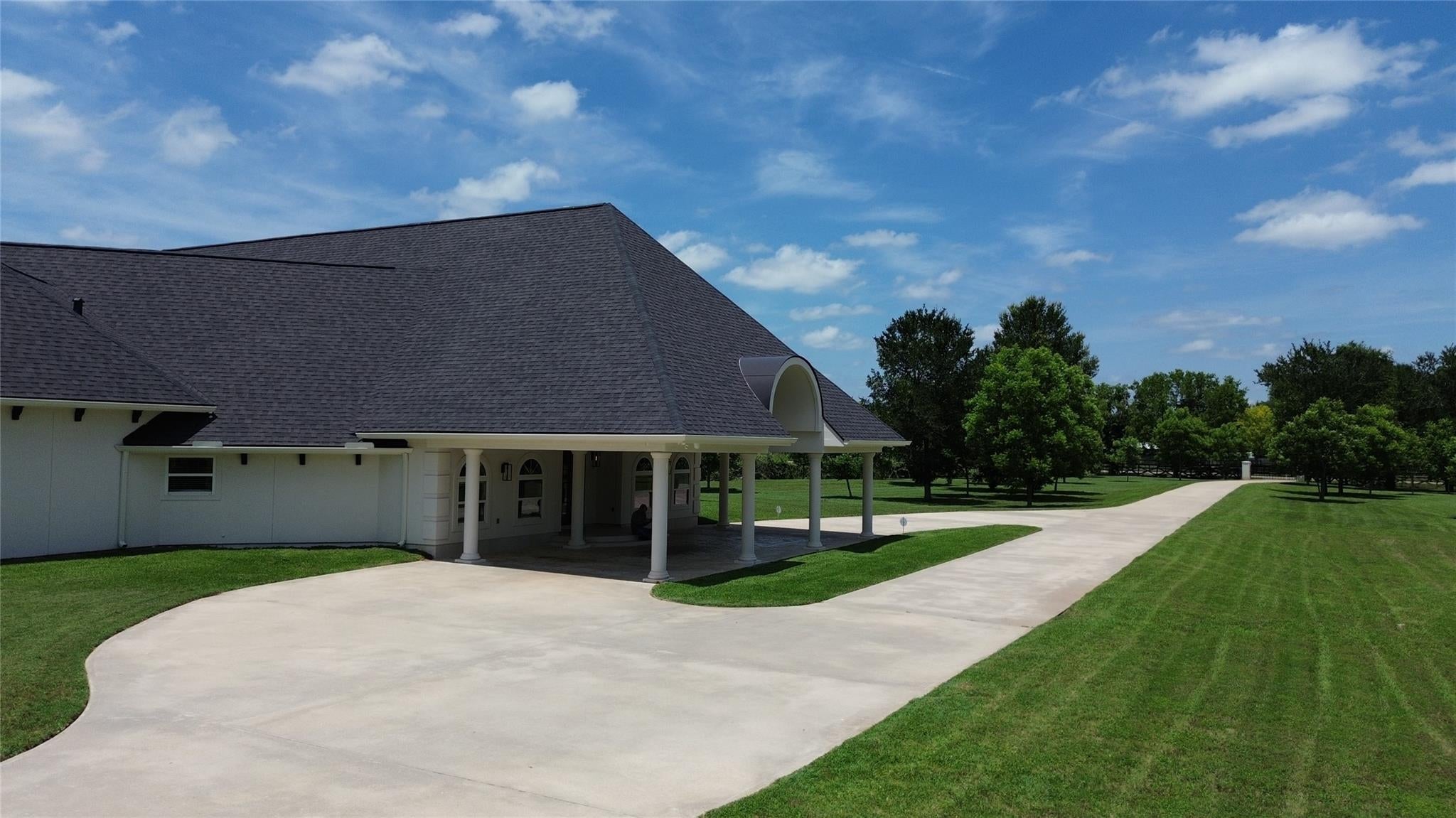 4726 Gainsborough Dr, Brookshire, TX 77423 photo
