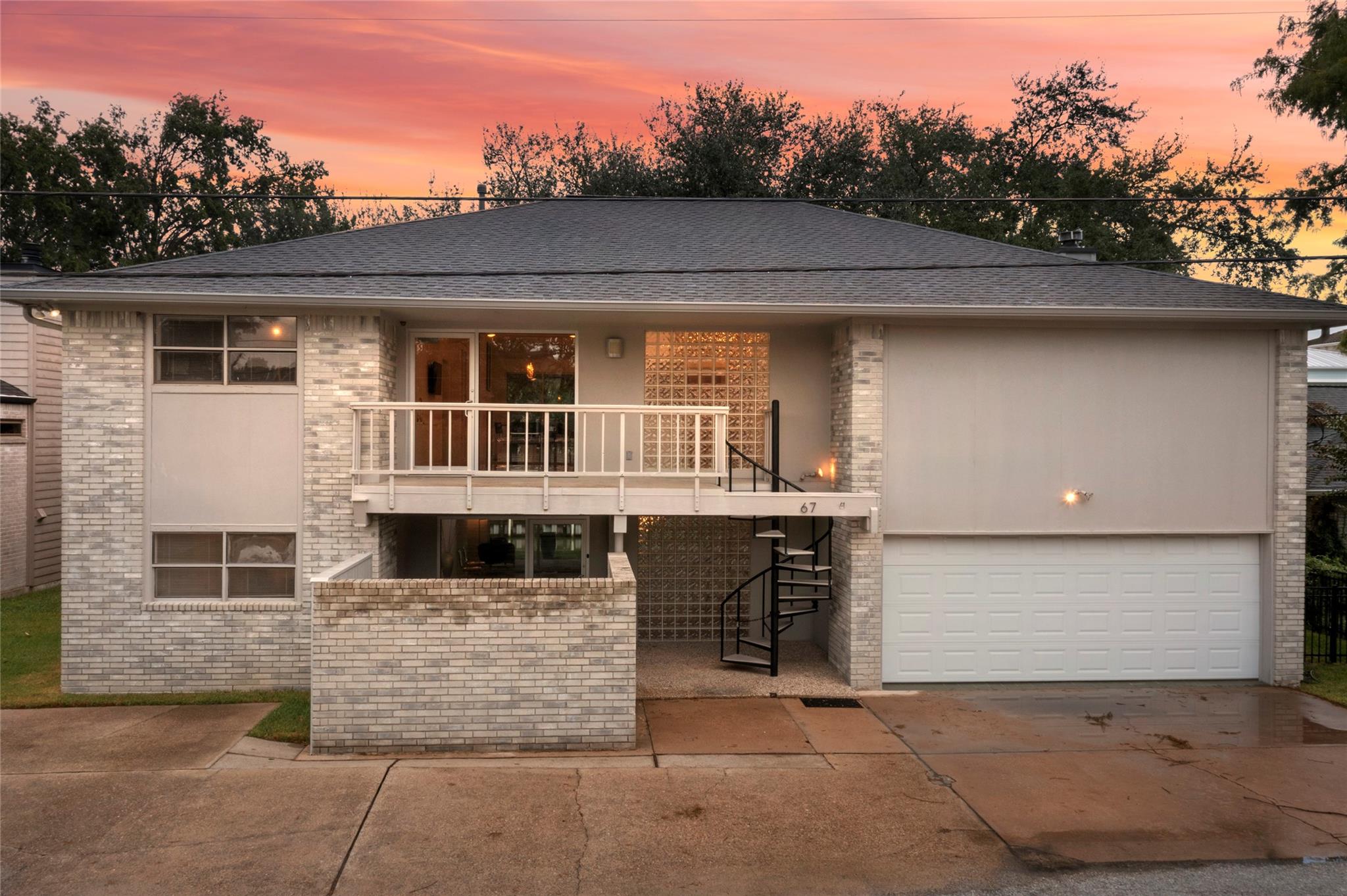67 Harbor Ln, Kemah, TX 77565 photo