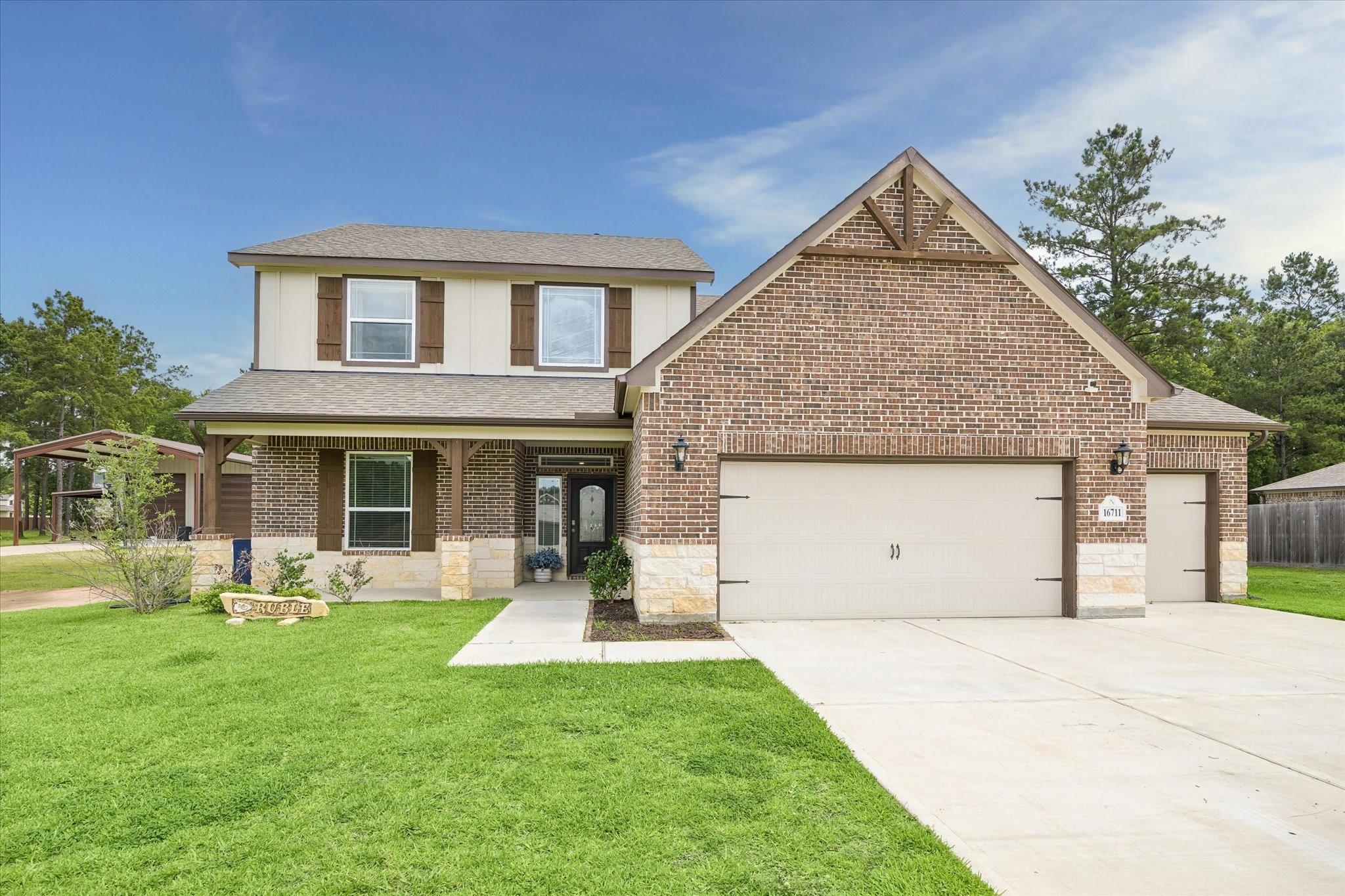16711 Rockwall St, Conroe, TX 77303