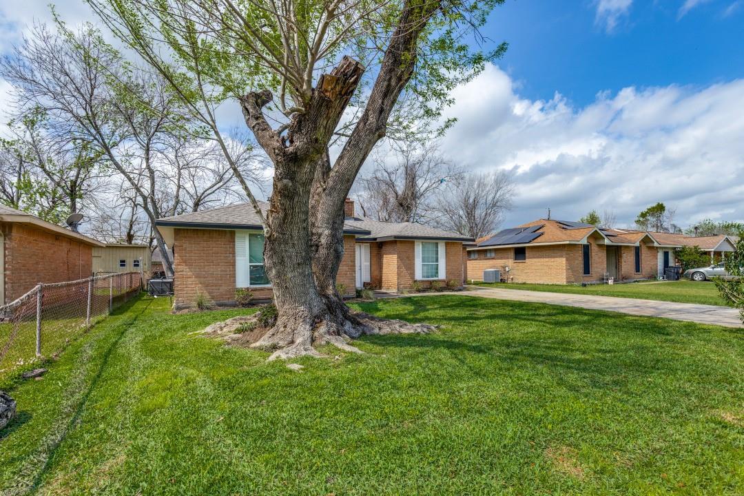 803 Knob Hollow St, Channelview, TX 77530 photo