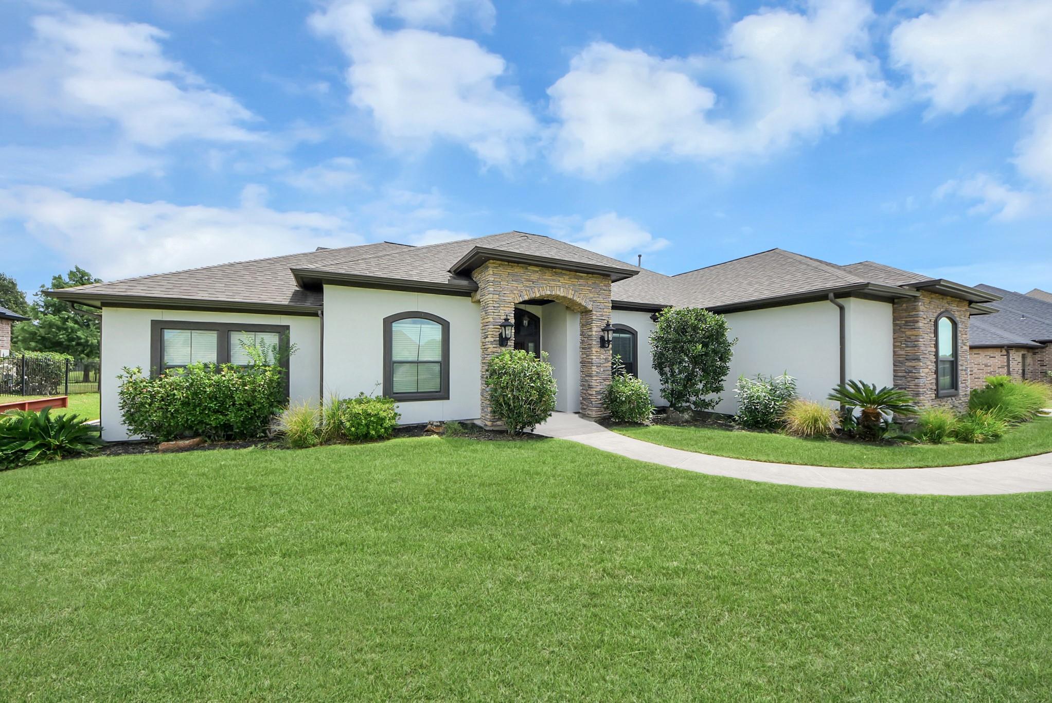11726 W Grand Pond Dr, Montgomery, TX 77356 photo