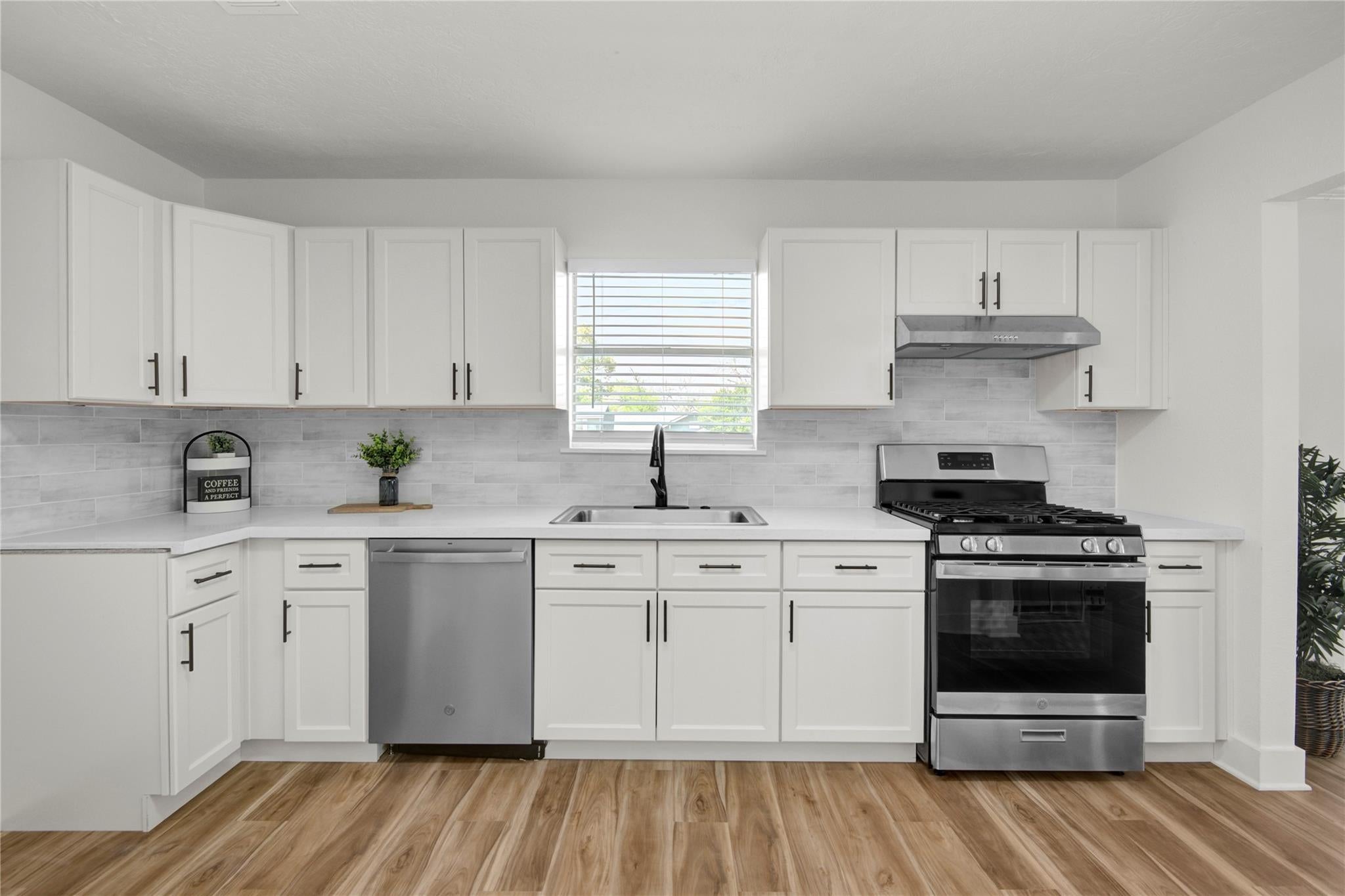 4909 Cochran St #1 2, Houston, TX 77009 photo