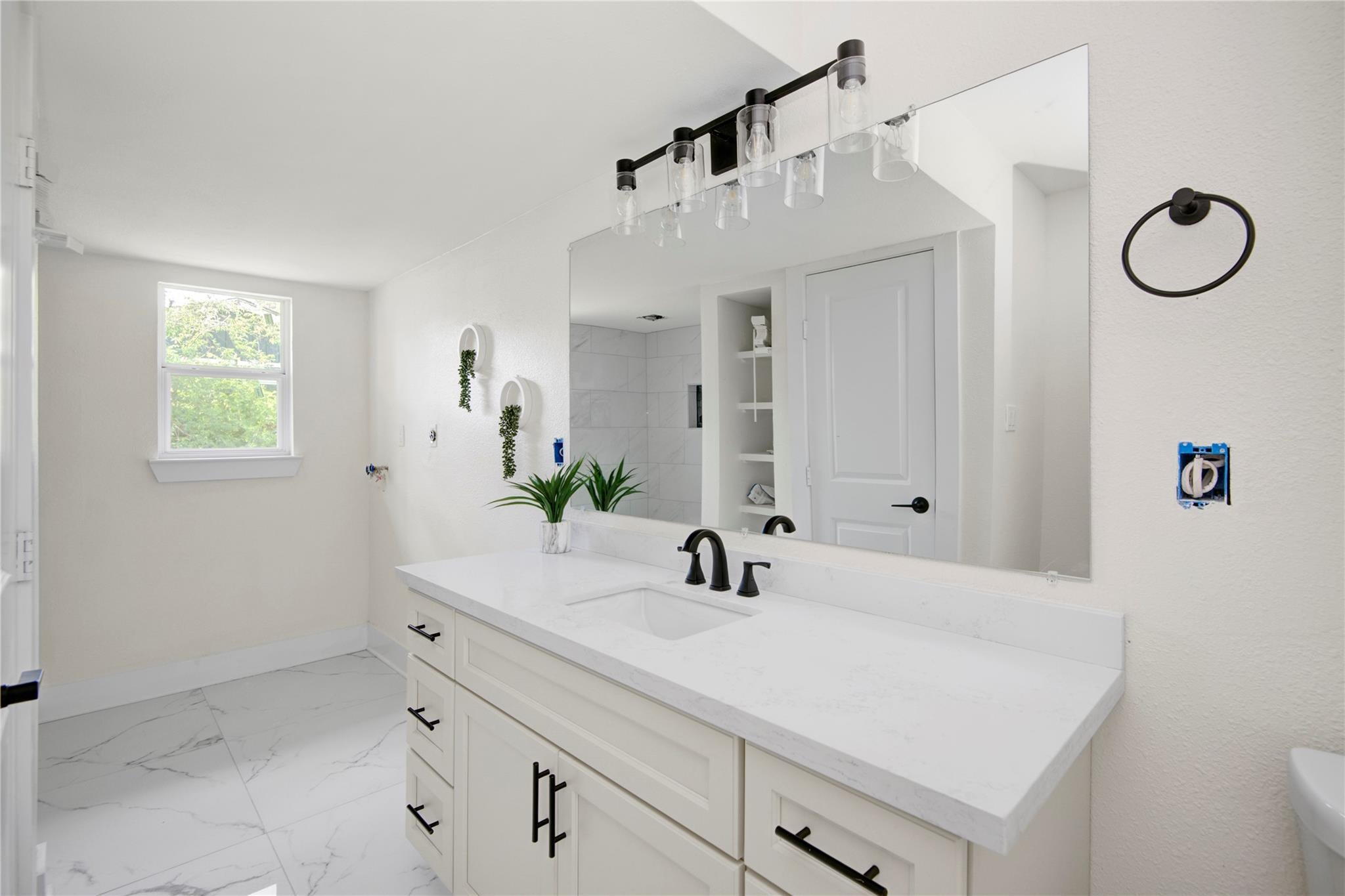 4909 Cochran St #1 2, Houston, TX 77009 photo
