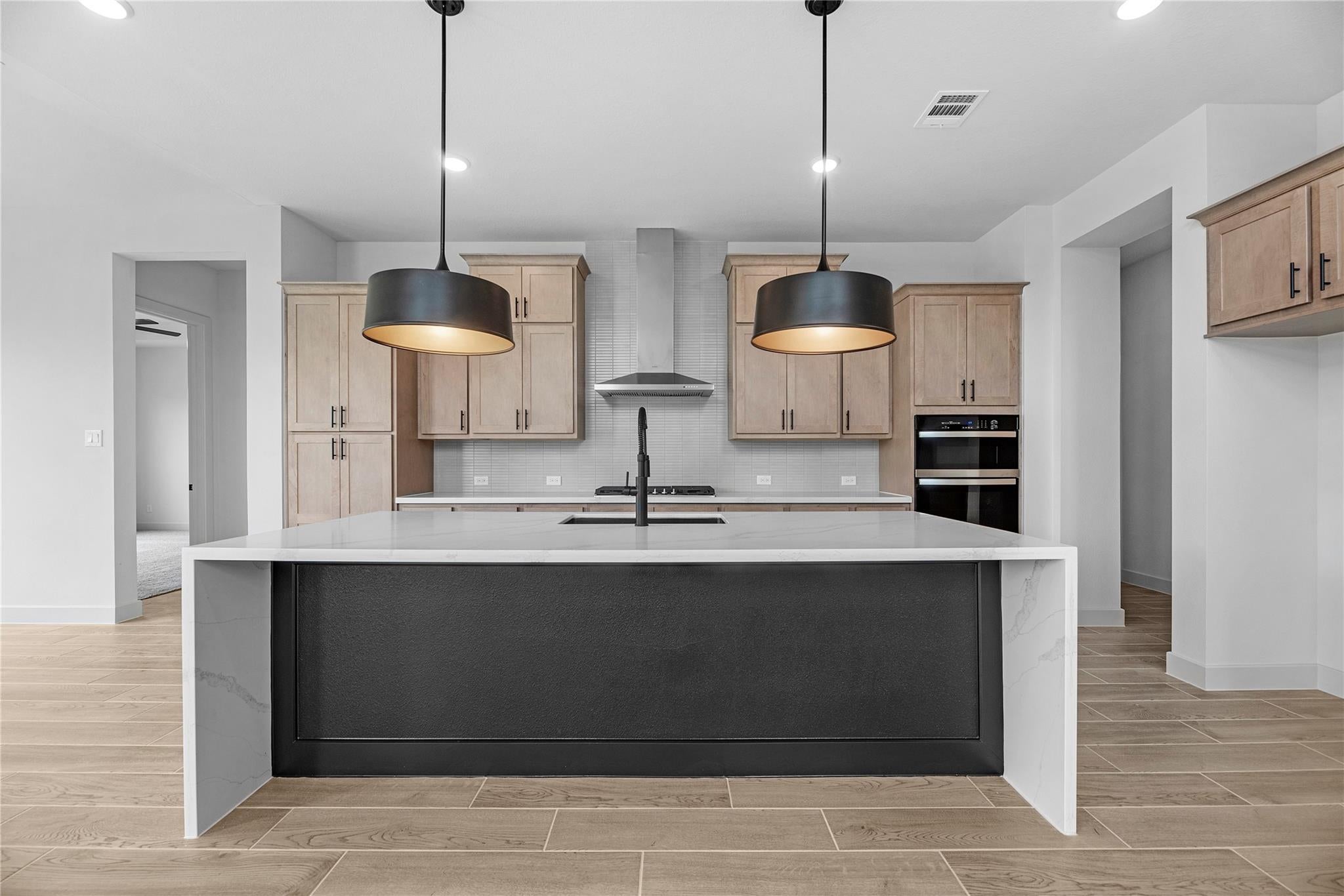 18834 Truman Trl, Conroe, TX 77302 photo