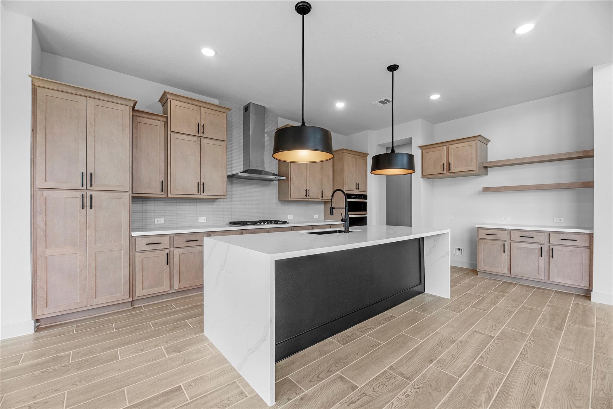 18834 Truman Trl, Conroe, TX 77302 photo