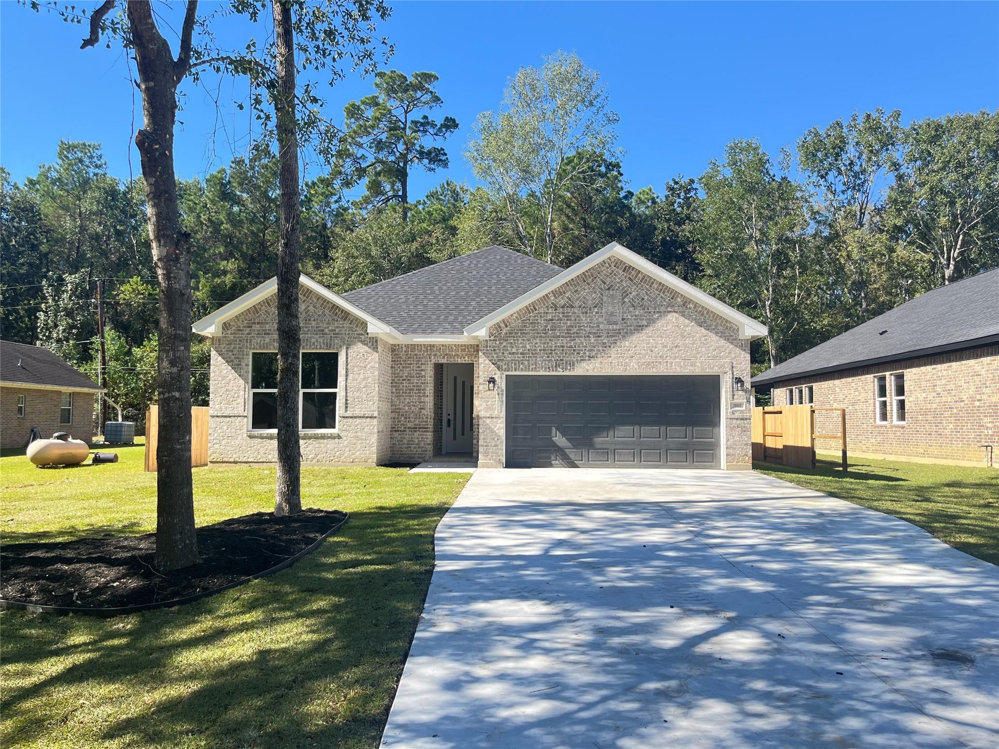 28807 Champion Oaks Dr, Magnolia, TX 77354 photo