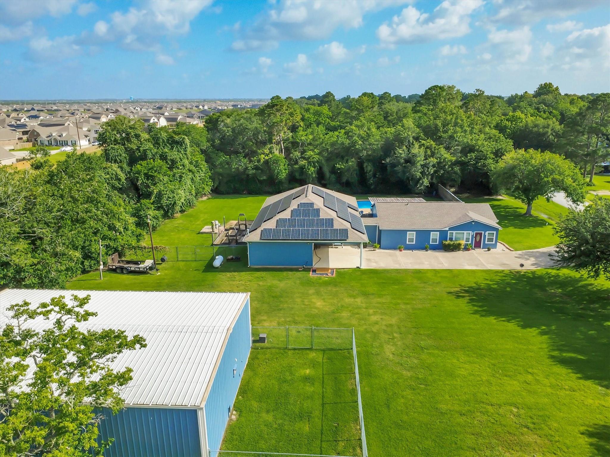 3632 W Meadow Ln, Dickinson, TX 77539 photo