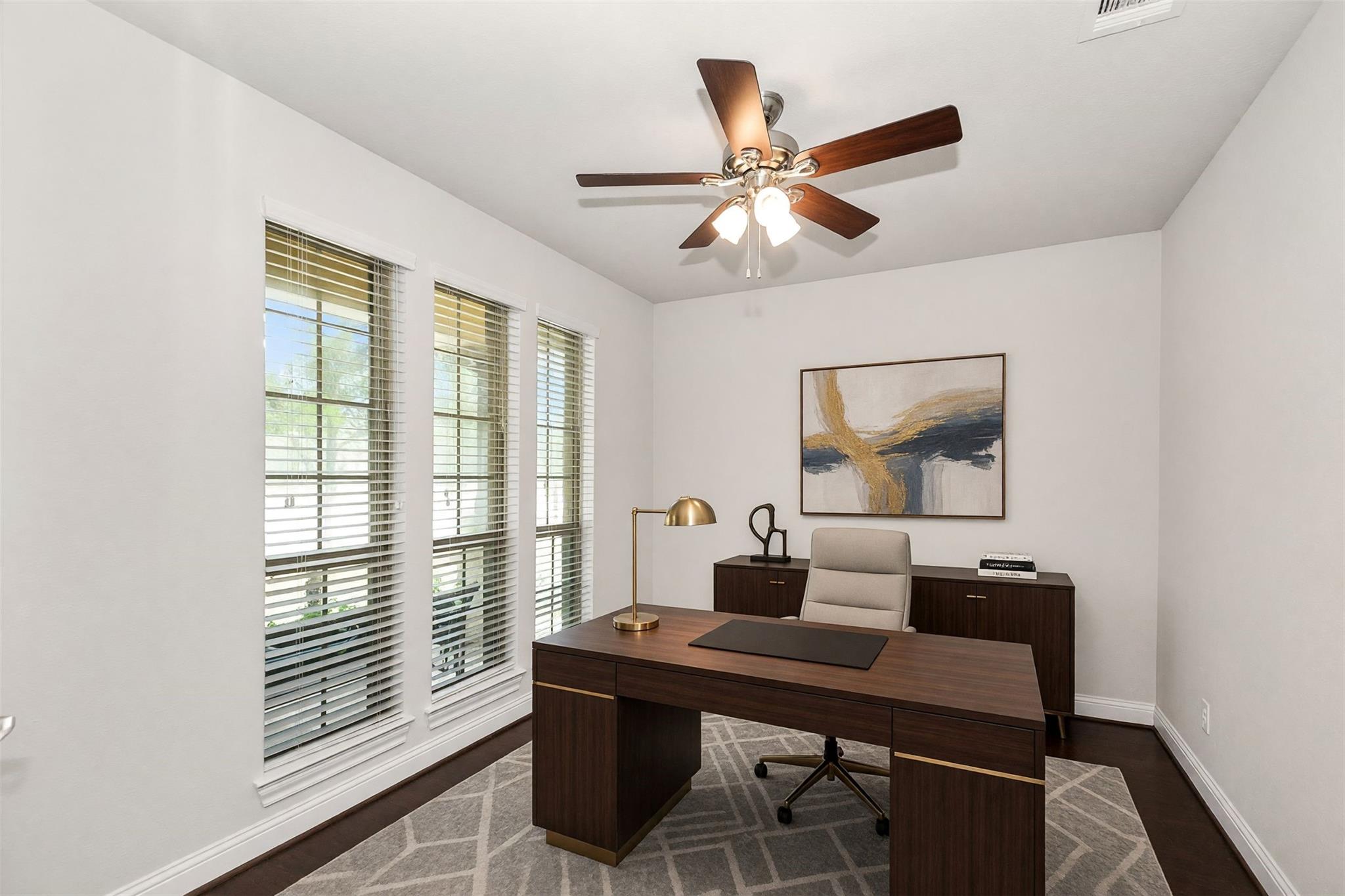 35 N Wheatleigh Dr, Tomball, TX 77375 photo