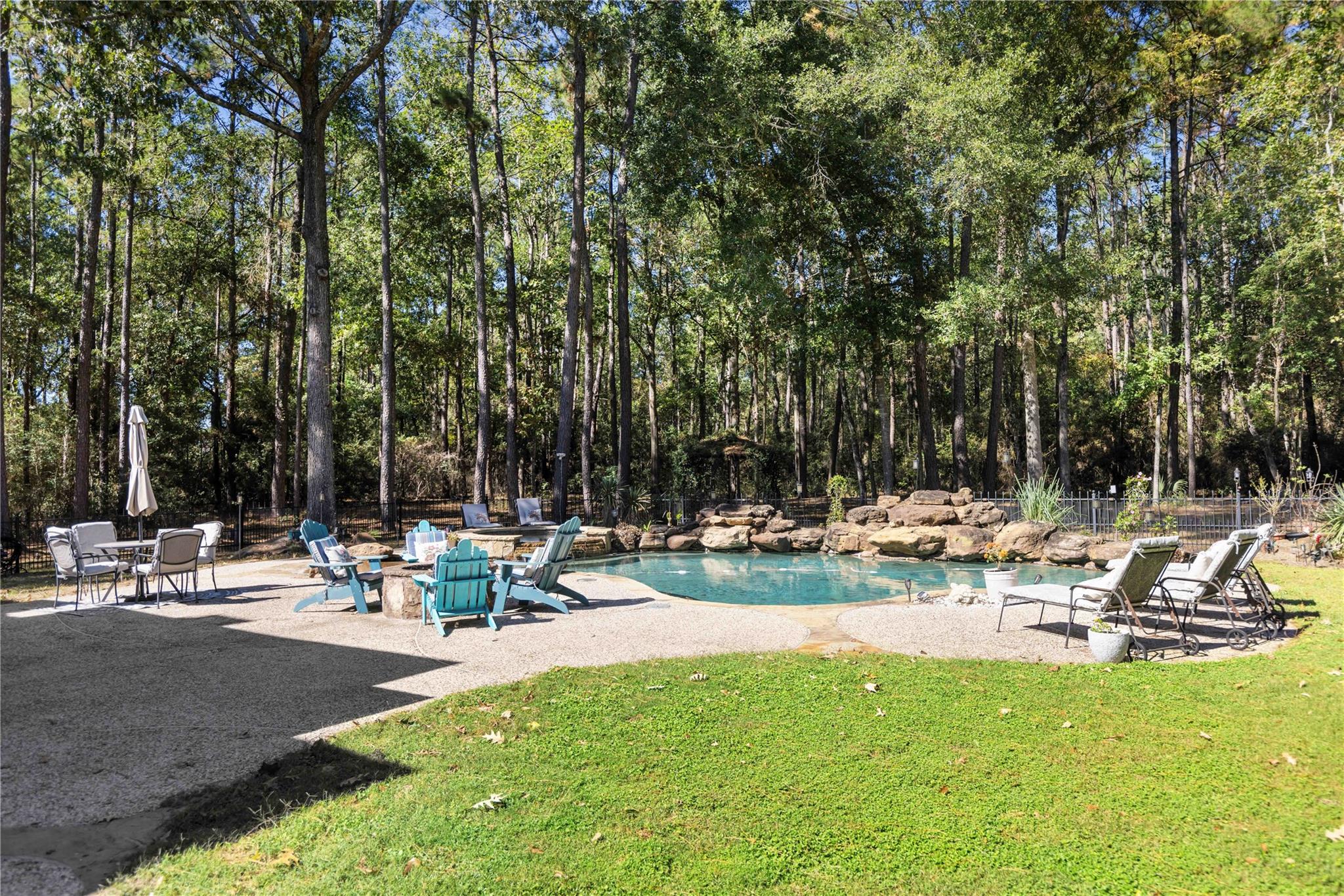 13322 Stonecrest Ln, Conroe, TX 77302 photo