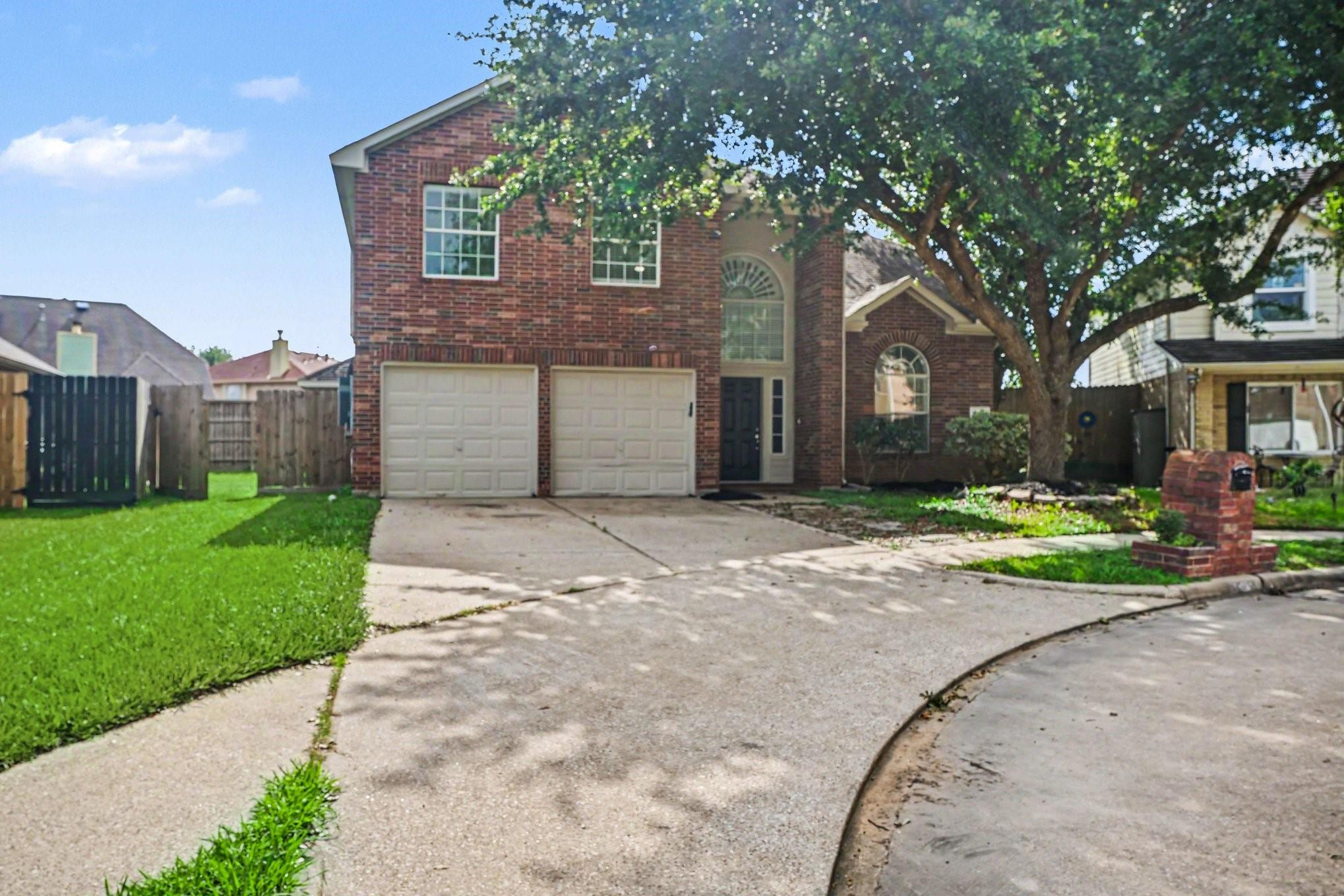 5123 Chase Park Gate St, Bacliff, TX 77518