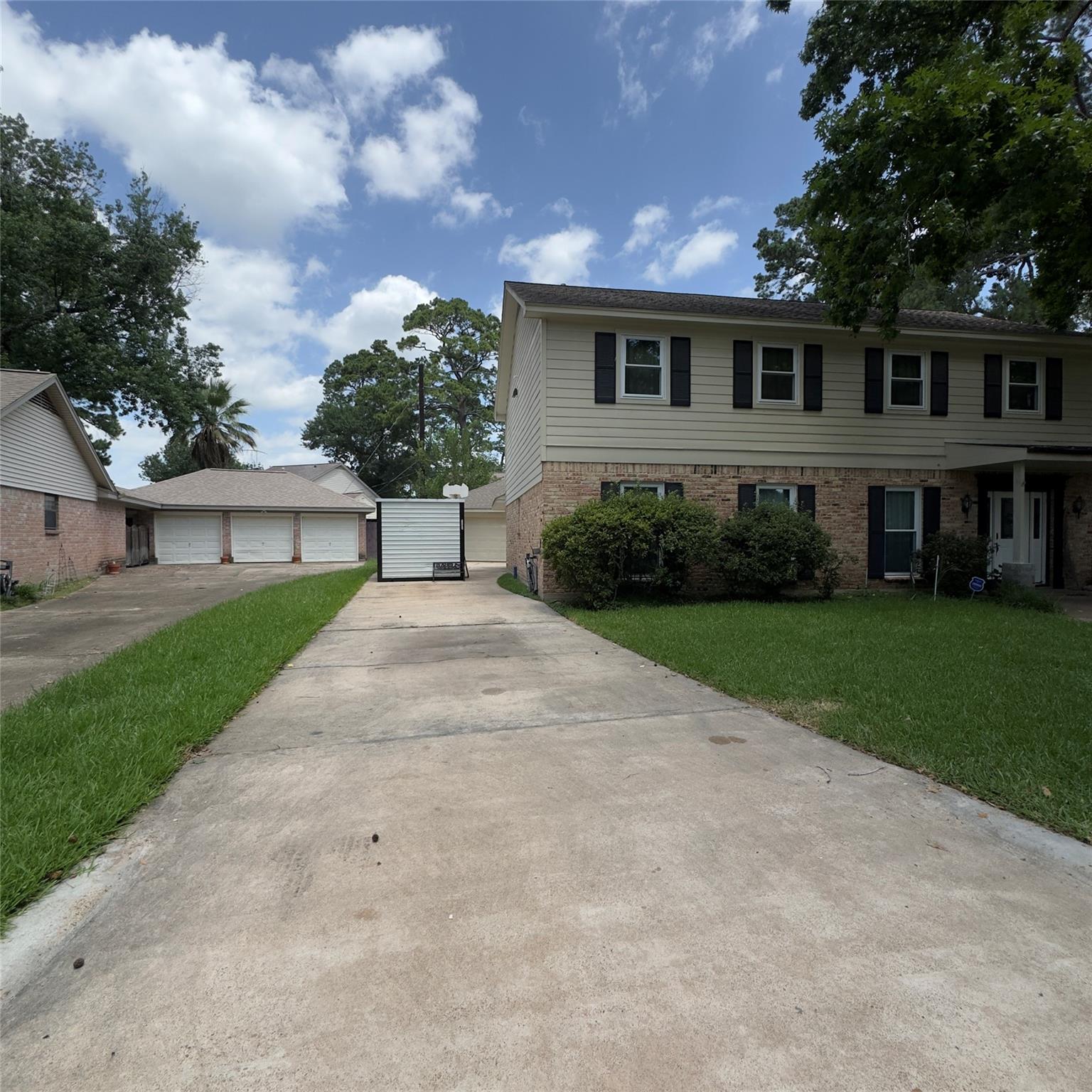 1126 Caspian Ln, Houston, TX 77090 photo