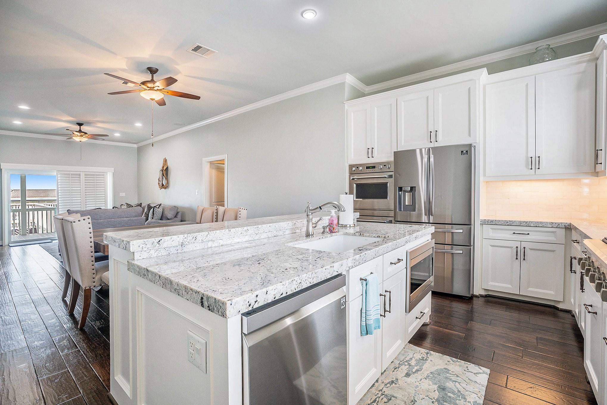 1171 Sailfish St, Bayou Vista, TX 77563 photo