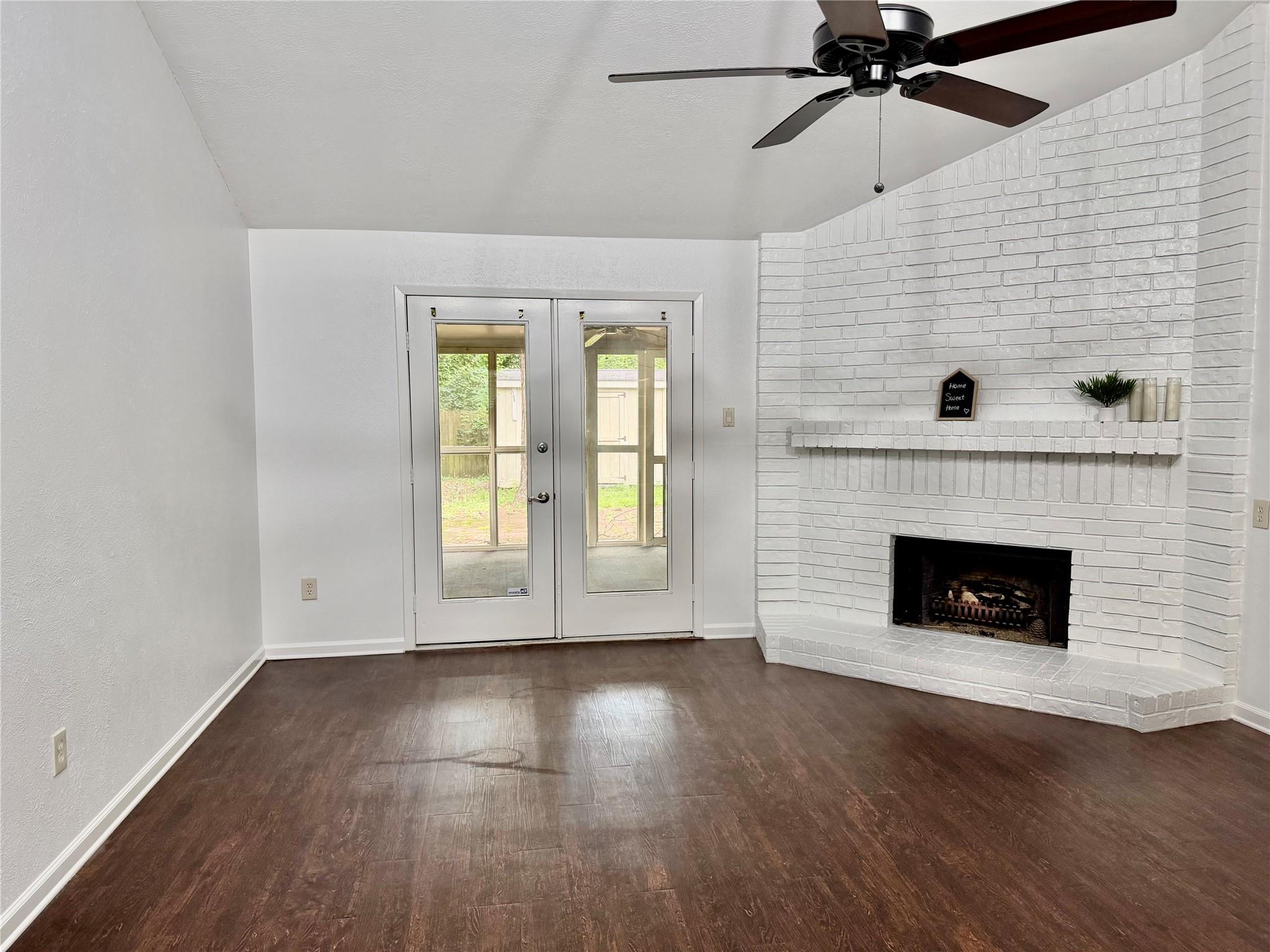 10 Greenbud Ct, The Woodlands, TX 77380 photo