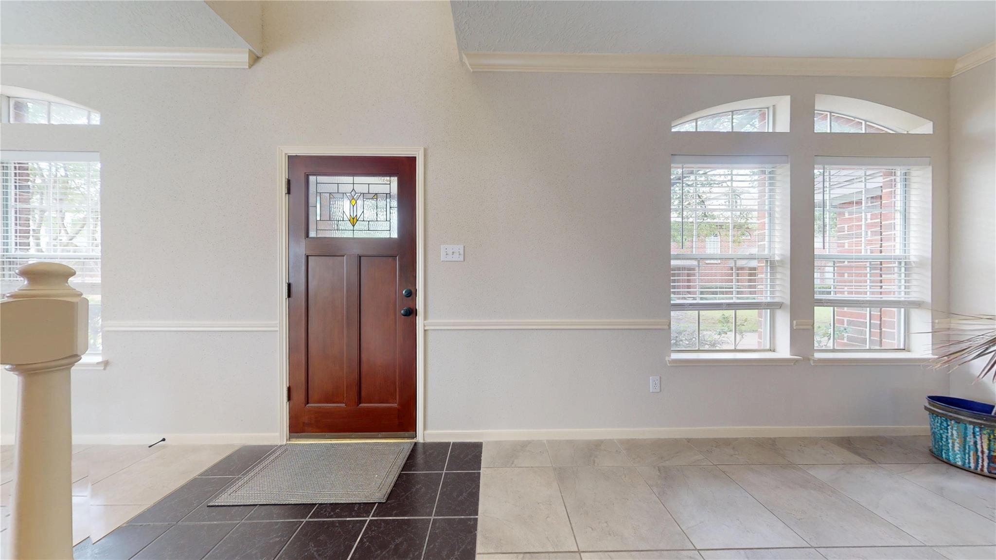1205 Camino Dr, Webster, TX 77058 photo