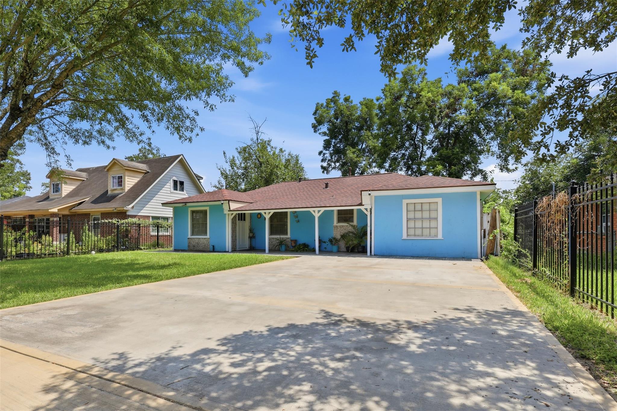 710 W Virginia St, Houston, TX 77076 photo